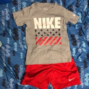 Nike boys 2 piece set